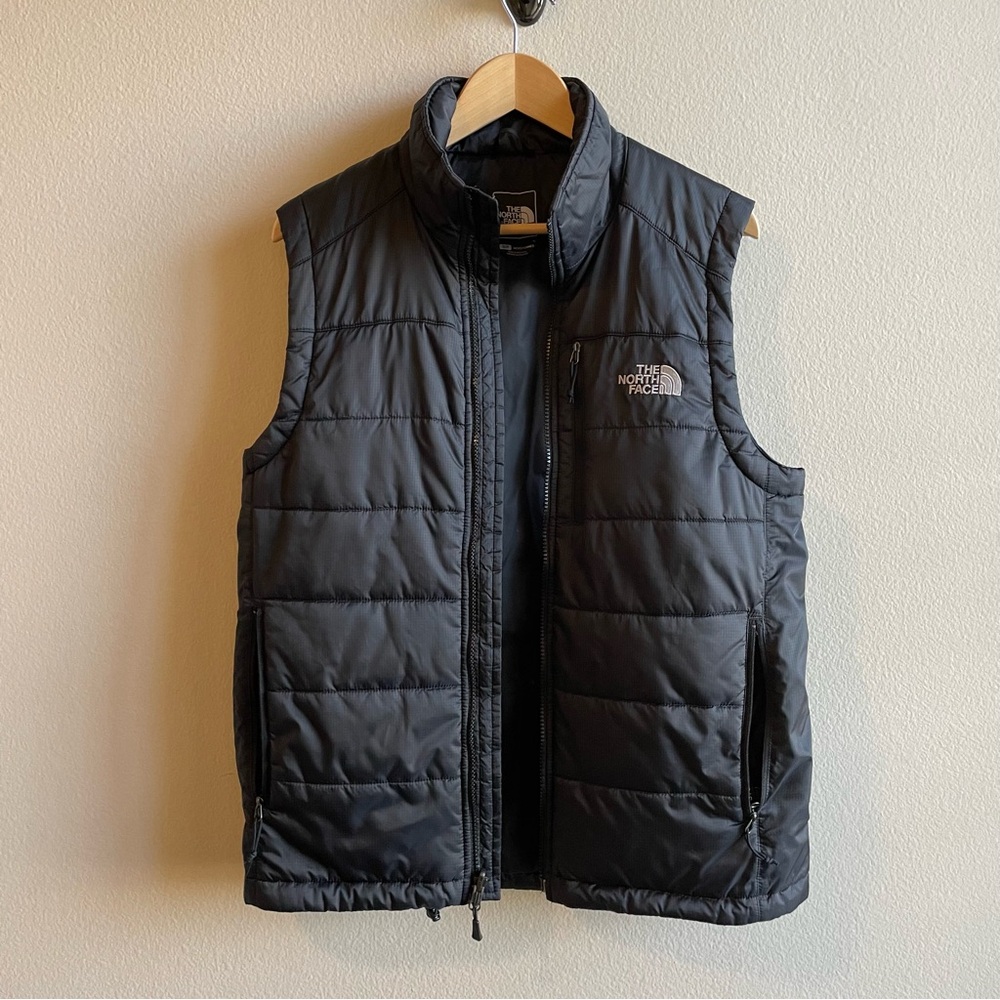 The North Face Men's Black Puffer Vest